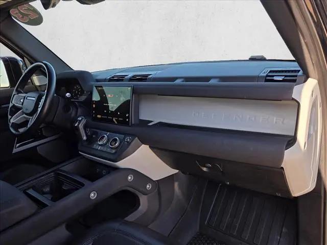 2023 Land Rover Defender 130 SE