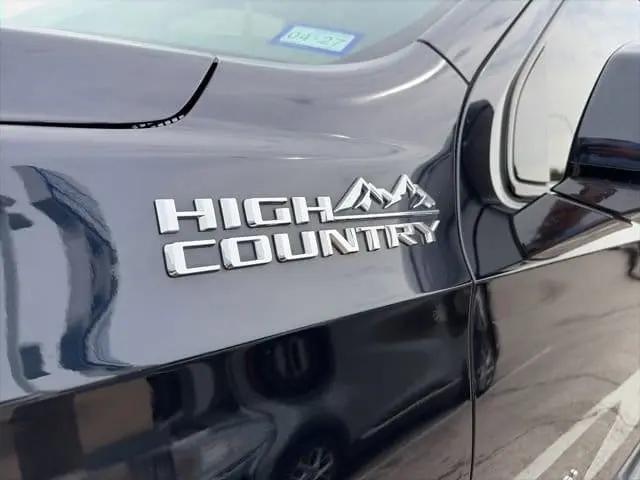 2021 Chevrolet Suburban 2WD High Country