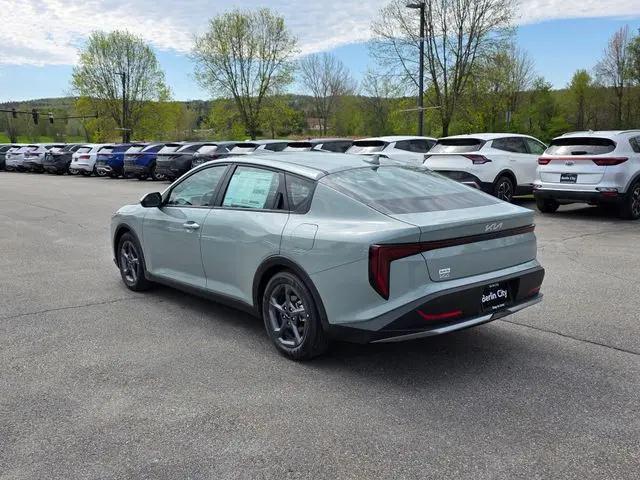 2026 Kia K4 LXS
