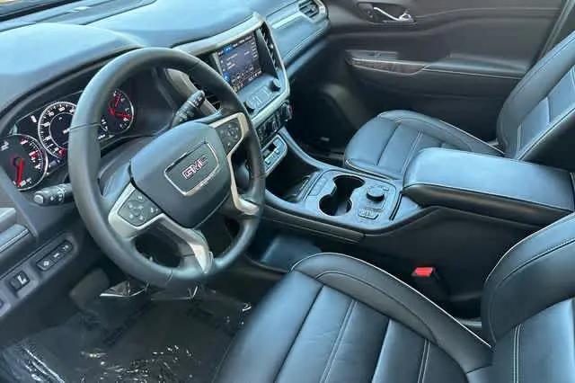 2023 GMC Acadia AWD Denali