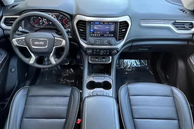 2023 GMC Acadia AWD Denali