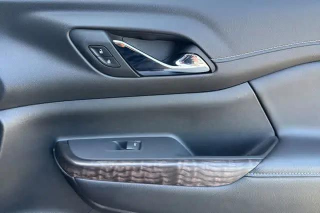 2023 GMC Acadia AWD Denali