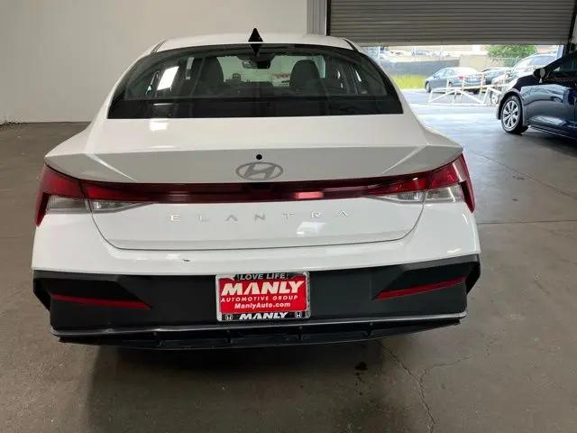 2024 Hyundai Elantra SEL