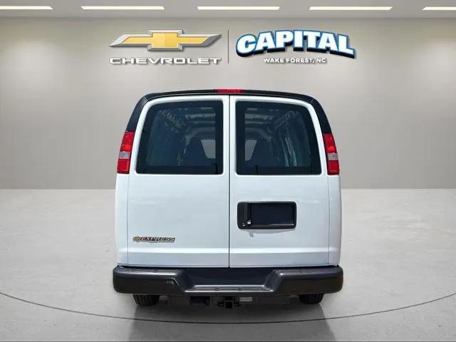 2026 Chevrolet Express Cargo Van 2500 Regular Wheelbase, WT, RWD