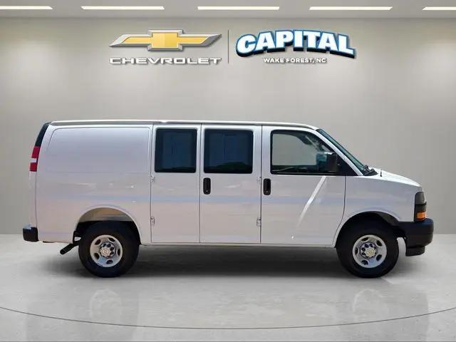 2026 Chevrolet Express Cargo Van 2500 Regular Wheelbase, WT, RWD