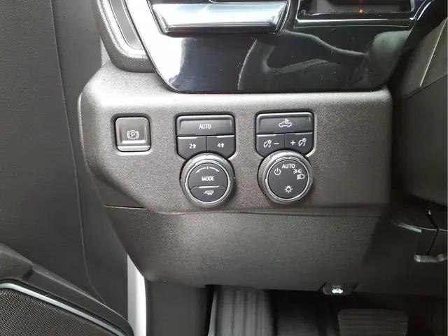 2023 Chevrolet Silverado 1500 4WD Double Cab Standard Bed LT