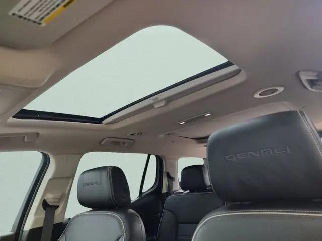 2020 GMC Acadia FWD Denali