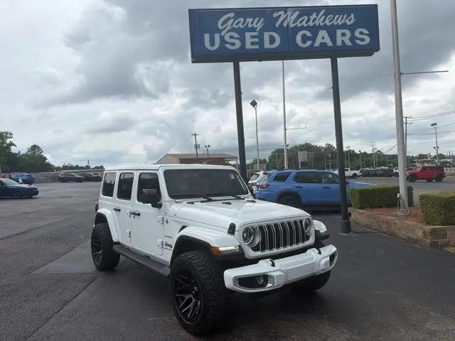 2024 Jeep Wrangler 4-Door Sahara 4x4