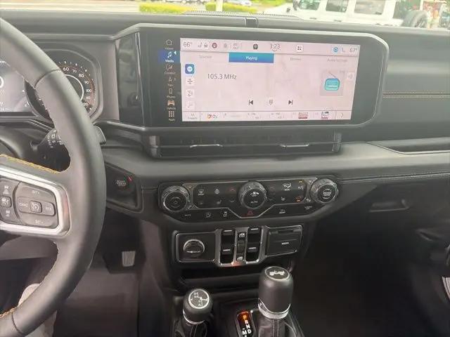 2024 Jeep Wrangler 4-Door Sahara 4x4