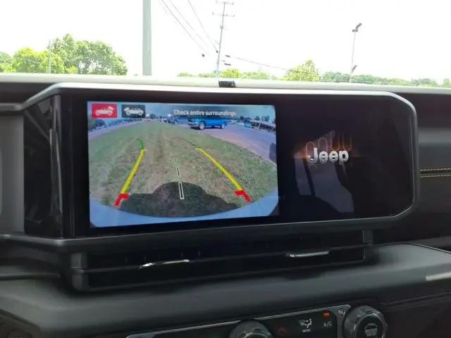 2024 Jeep Wrangler 4-Door Sahara 4x4