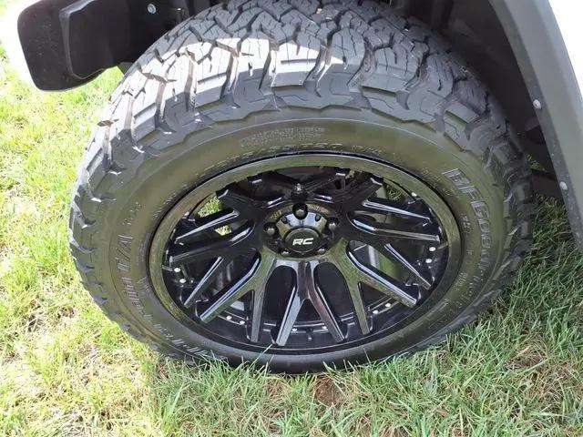 2024 Jeep Wrangler 4-Door Sahara 4x4