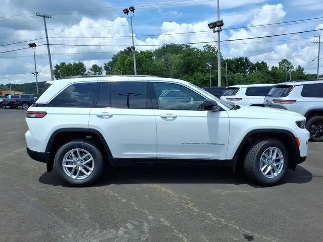 2026 Jeep Grand Cherokee Laredo 4x4