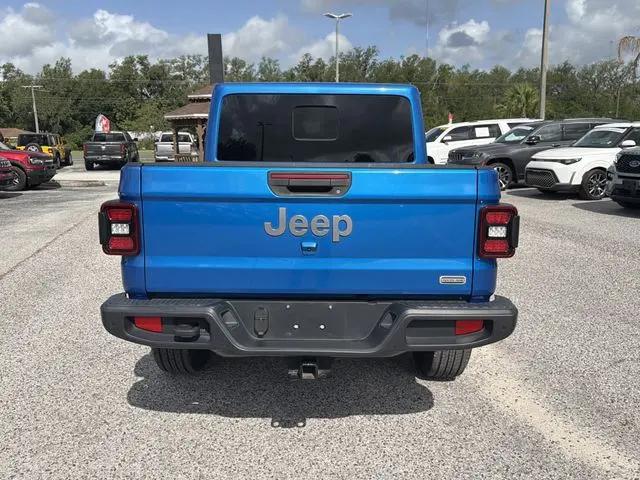 2021 Jeep Gladiator Overland