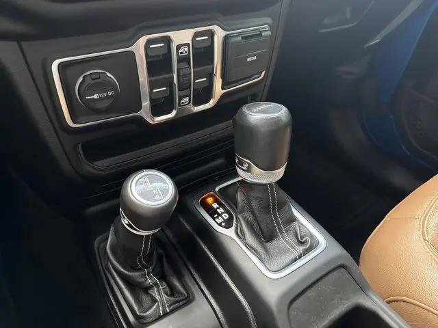 2021 Jeep Gladiator Overland