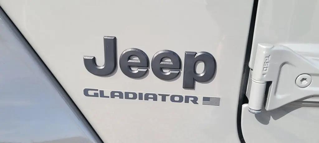 2023 Jeep Gladiator Sport