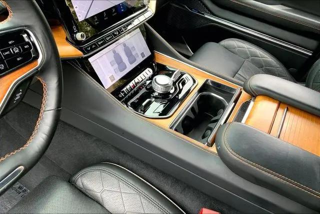 2023 Jeep Grand Wagoneer L Series III 4x4