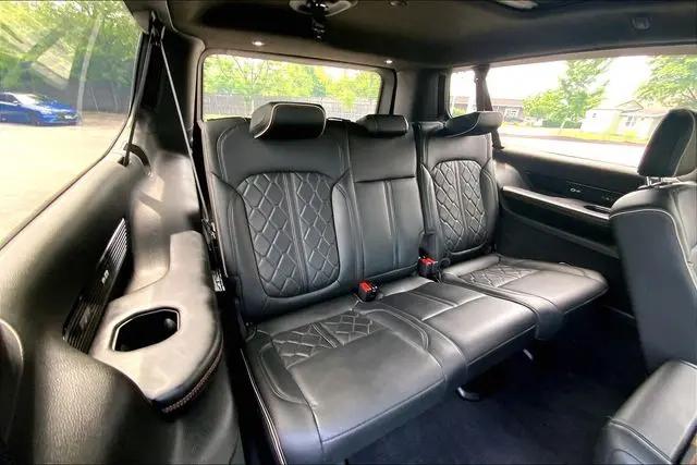 2023 Jeep Grand Wagoneer L Series III 4x4