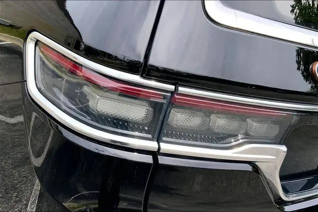 2023 Jeep Grand Wagoneer L Series III 4x4