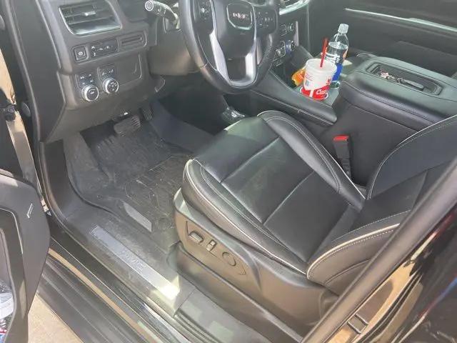 2023 GMC Yukon 4WD SLT
