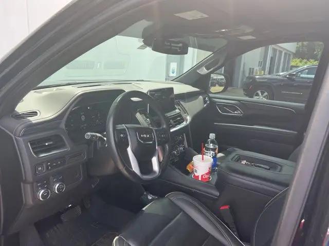 2023 GMC Yukon 4WD SLT