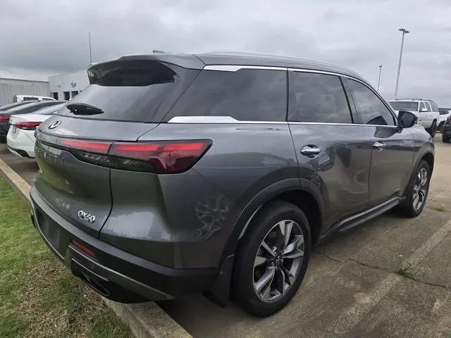 2025 INFINITI QX60 LUXE