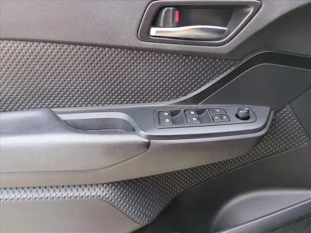 2019 Toyota C-HR LE