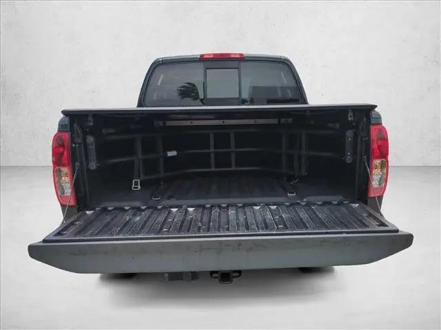 2021 Nissan Frontier Crew Cab SV 4x2