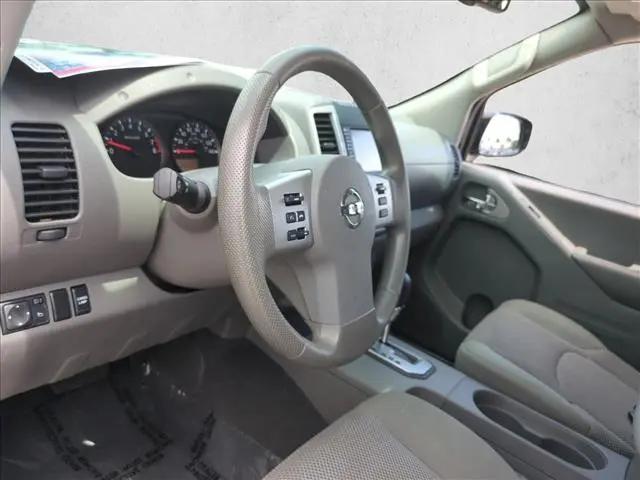2021 Nissan Frontier Crew Cab SV 4x2