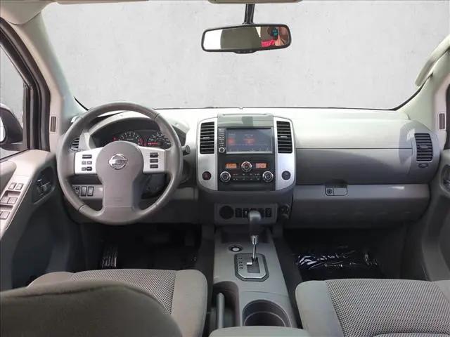 2021 Nissan Frontier Crew Cab SV 4x2