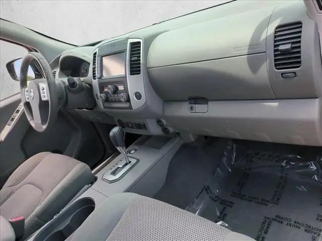 2021 Nissan Frontier Crew Cab SV 4x2