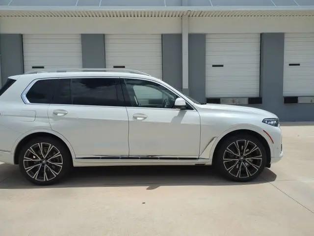 2020 BMW X7 xDrive40i