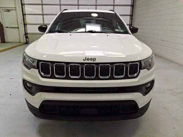 2023 Jeep Compass Latitude Lux FWD
