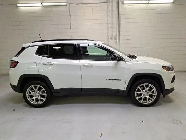 2023 Jeep Compass Latitude Lux FWD
