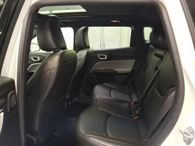 2023 Jeep Compass Latitude Lux FWD
