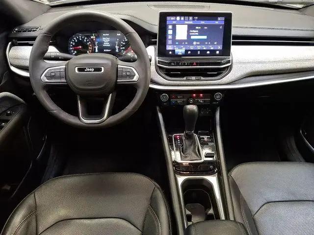 2023 Jeep Compass Latitude Lux FWD
