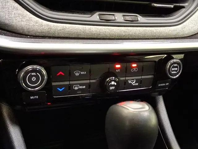 2023 Jeep Compass Latitude Lux FWD