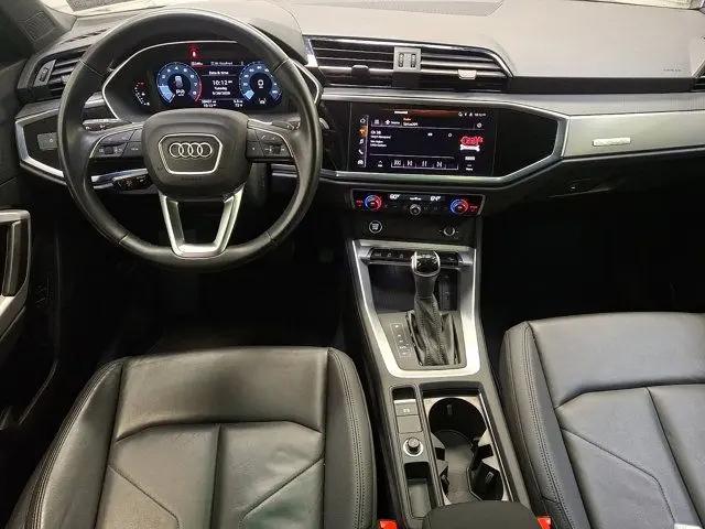 2024 Audi Q3 Premium 45 TFSI S line quattro Tiptronic