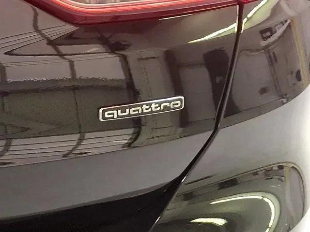 2024 Audi Q3 Premium 45 TFSI S line quattro Tiptronic