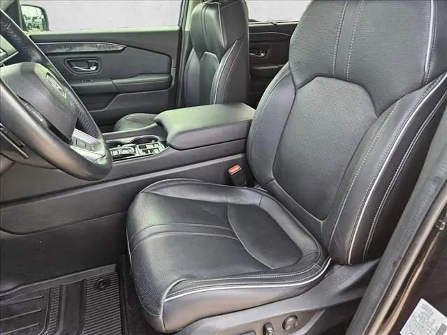 2023 Honda Pilot AWD Elite