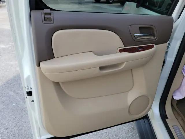 2011 Chevrolet Suburban LTZ