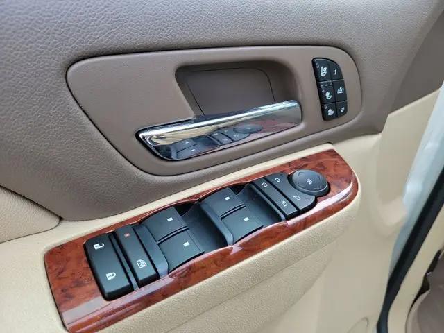 2011 Chevrolet Suburban LTZ