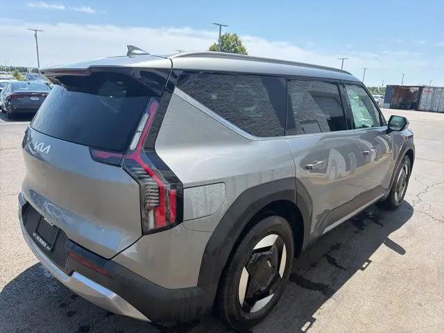 2024 Kia EV9 Wind