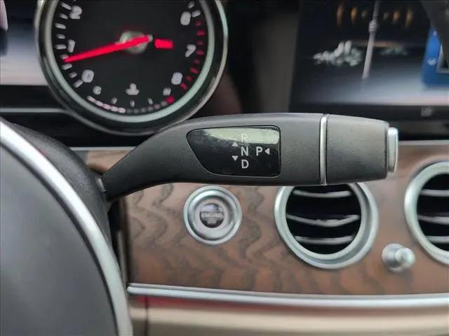 2019 Mercedes-Benz E-CLASS E 300 E 300
