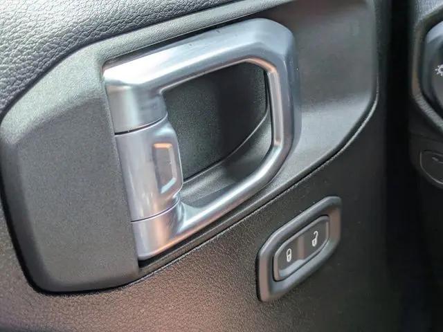 2025 Jeep Wrangler 2-Door Sport 4x4