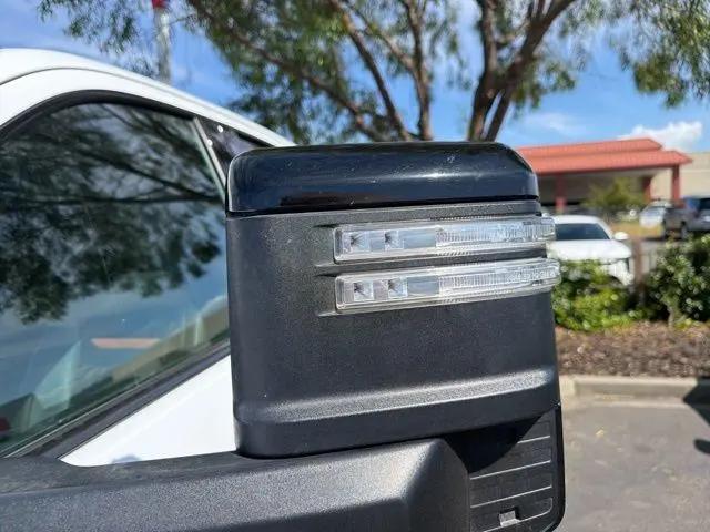 2025 GMC Sierra 2500HD 4WD Crew Cab Standard Bed AT4