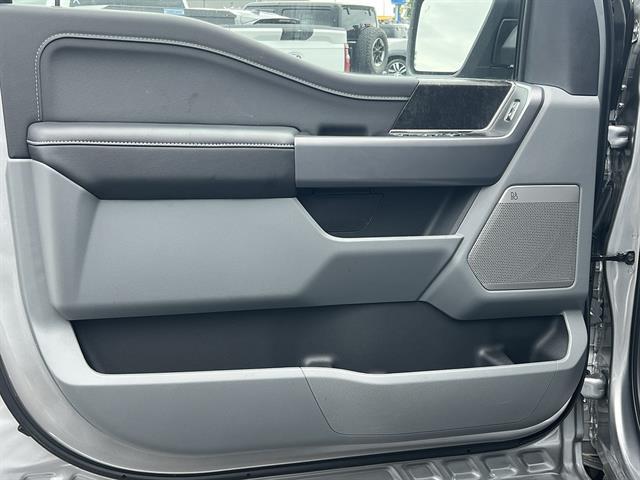 2025 Ford F-150 Flash