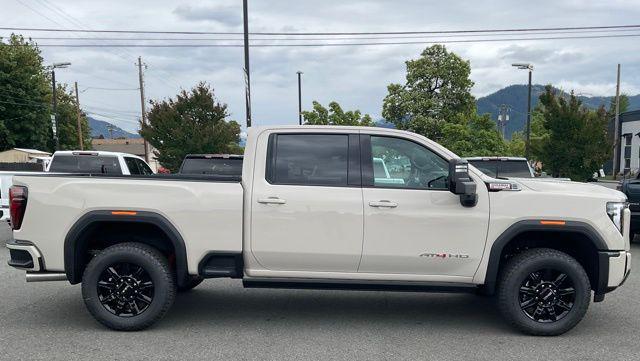 2026 GMC Sierra 2500HD Crew Cab, Standard Bed, AT4, 4WD