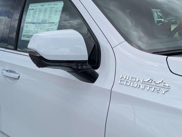 2026 Chevrolet Suburban High Country, RWD