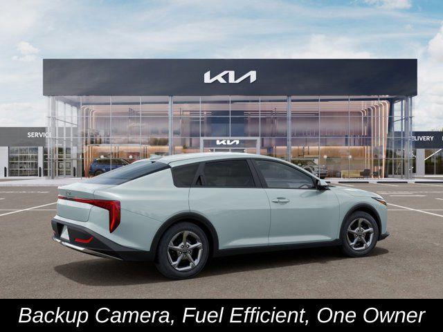 2026 Kia K4 LXS
