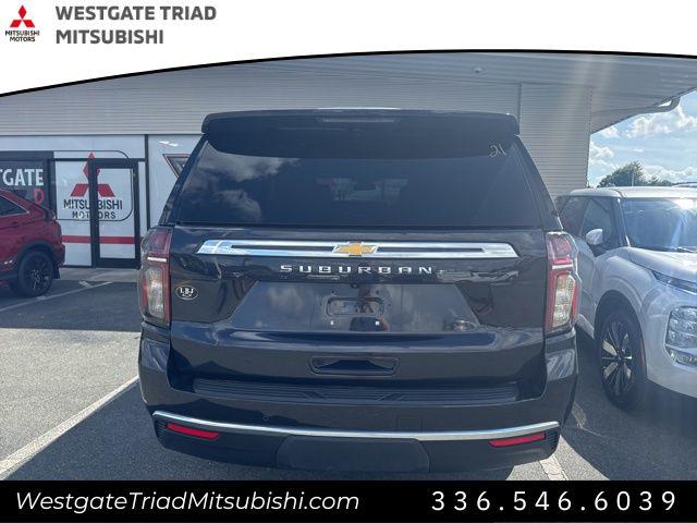 2023 Chevrolet Suburban 2WD LT